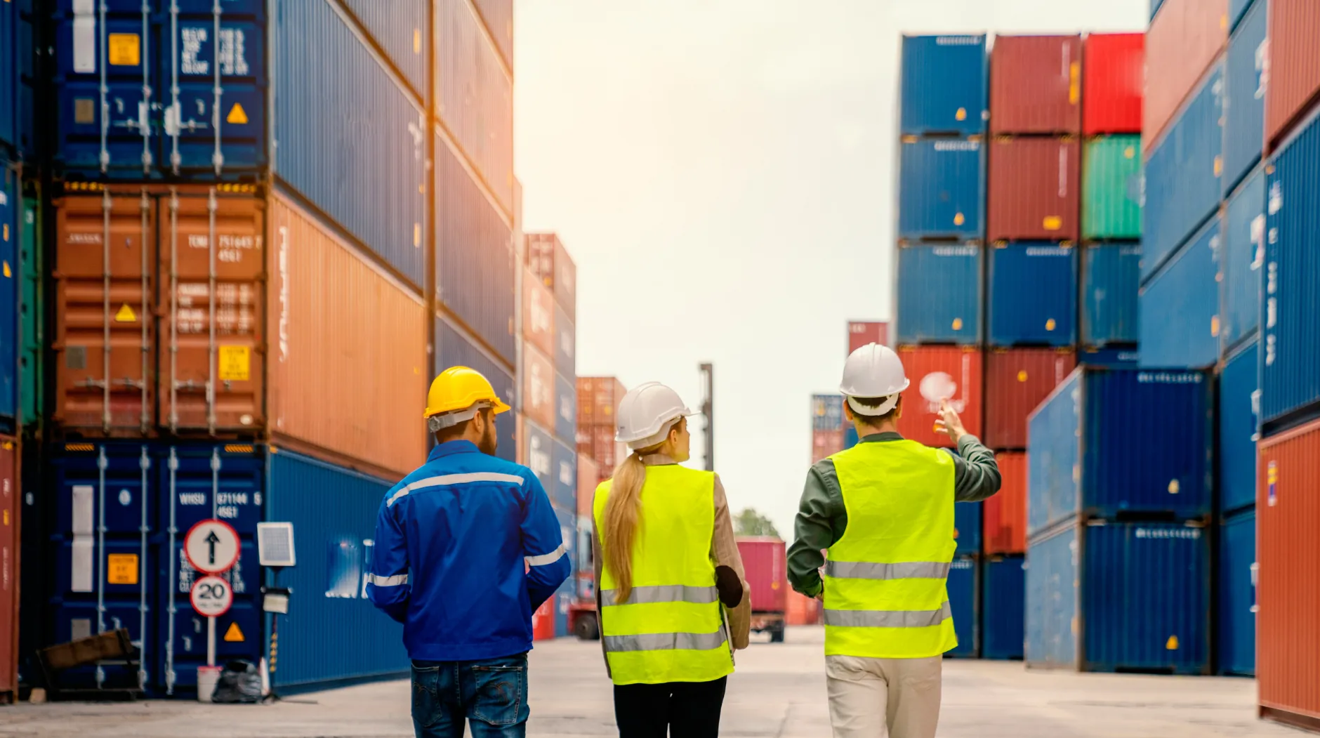 Logistics Back-Office Support and IT Services for US Logistics Companies - MindWhiz
