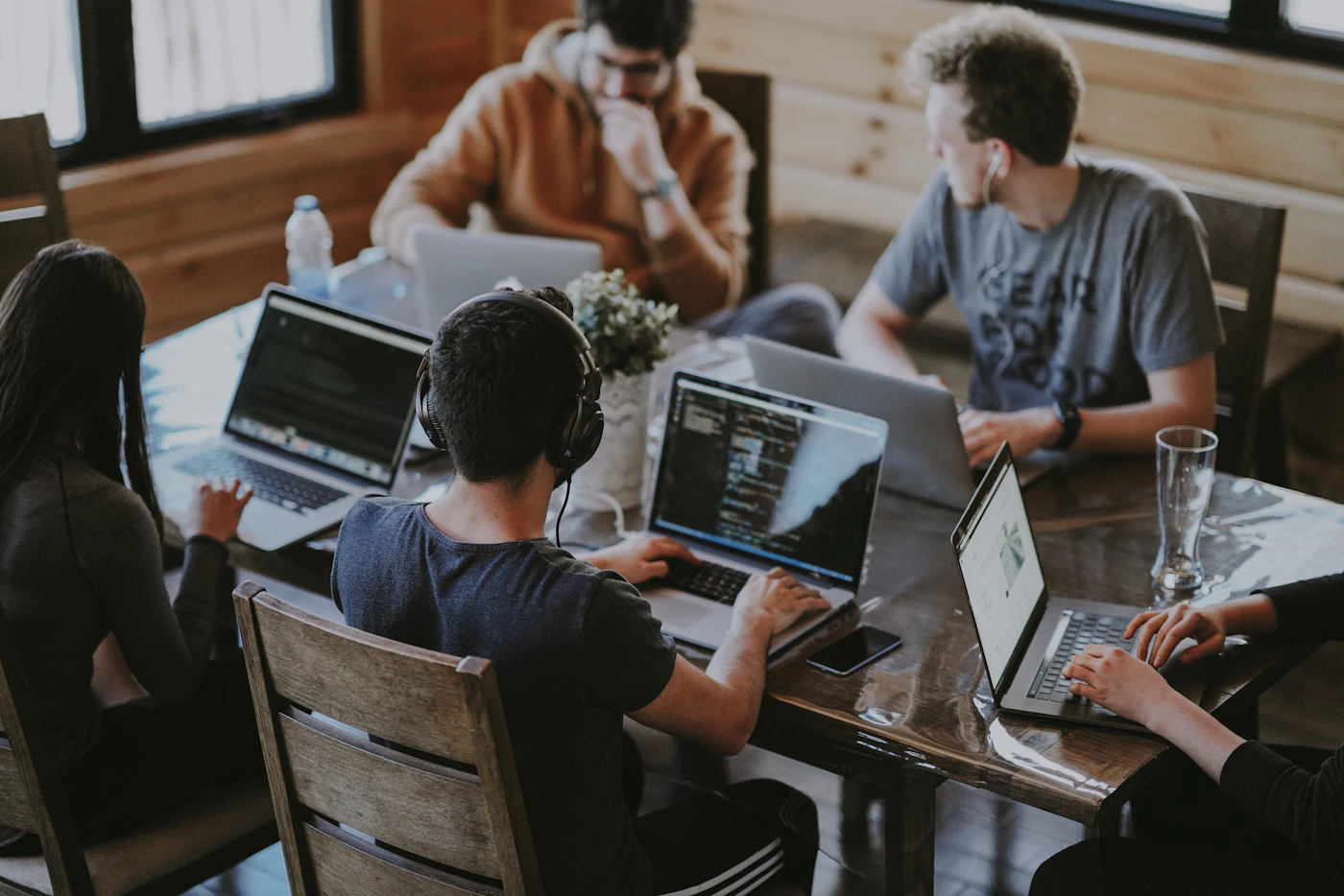 Staff Augmentation Pros and Cons: A 2026 Buyer's Guide